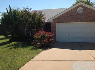 827 Rambling Ct, Granbury, TX 76049