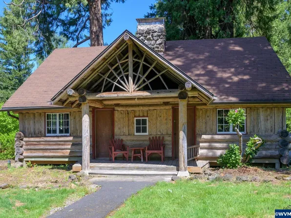 56483 McKenzie Hwy, Blue River, OR 97413