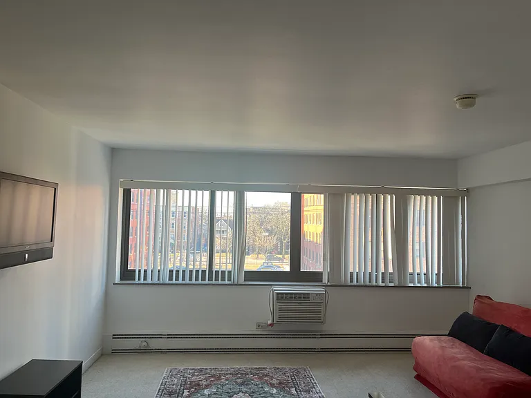 7337 S South Shore Dr — Photo 1