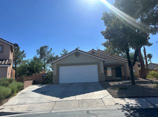 301 Laguna Glen Dr, Henderson, NV 89014