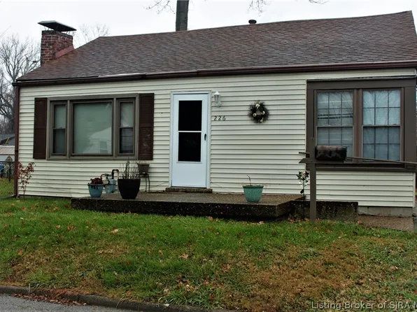 226 Fallsview Drive, Clarksville, IN 47129