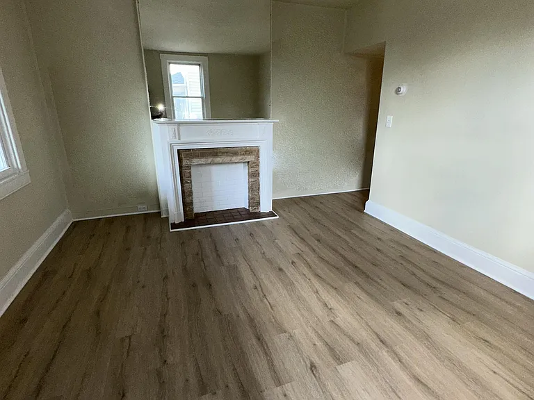 3531 Falls Rd #1 — Photo 6