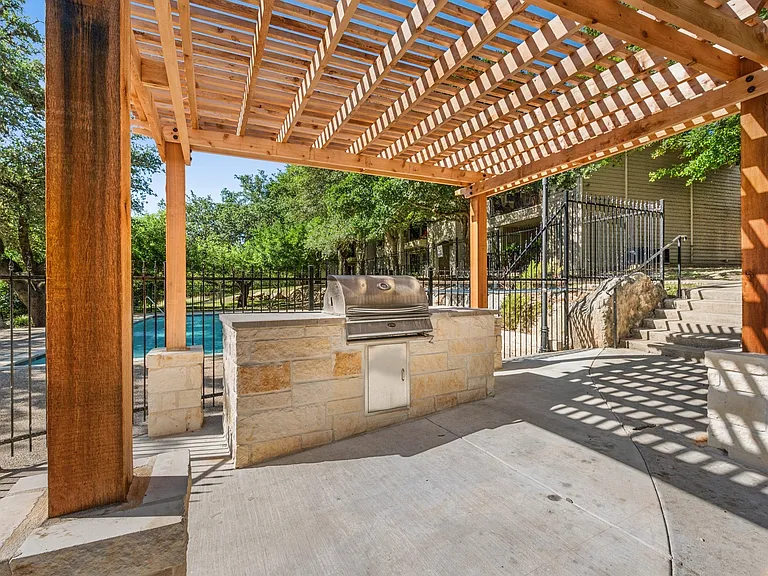 Crosspoint Oaks at Boerne — Photo 30