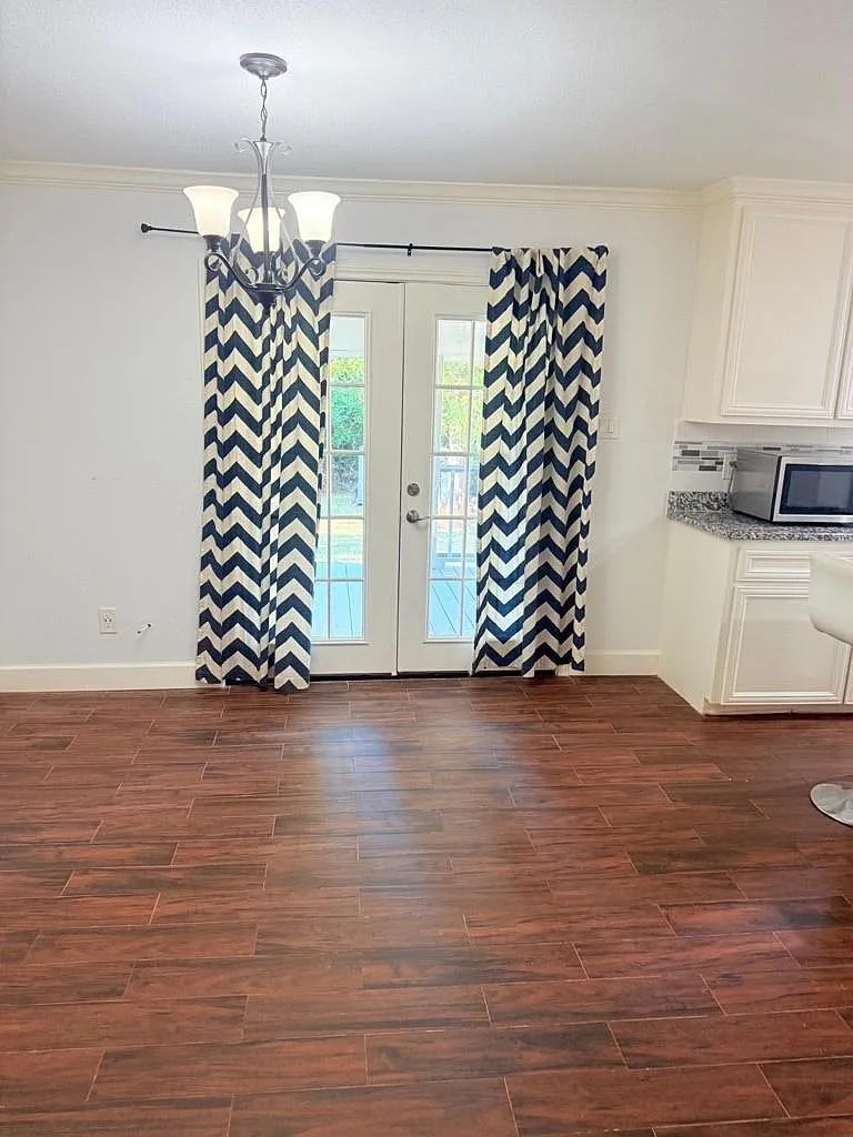 4 bed, 2.0 bath, 1780 sqft, $1,775 — Photo 4