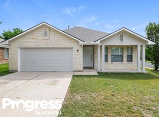 200 N Crossing Trl, Round Rock, TX 78665