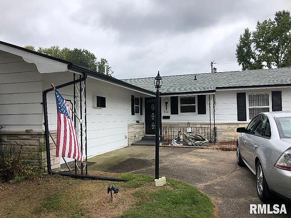 4th image of 904 S Cedar Ln