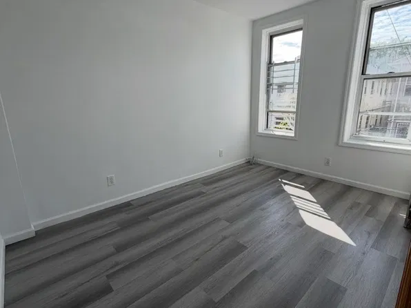 1926 64th St APT 2, Brooklyn, NY 11204