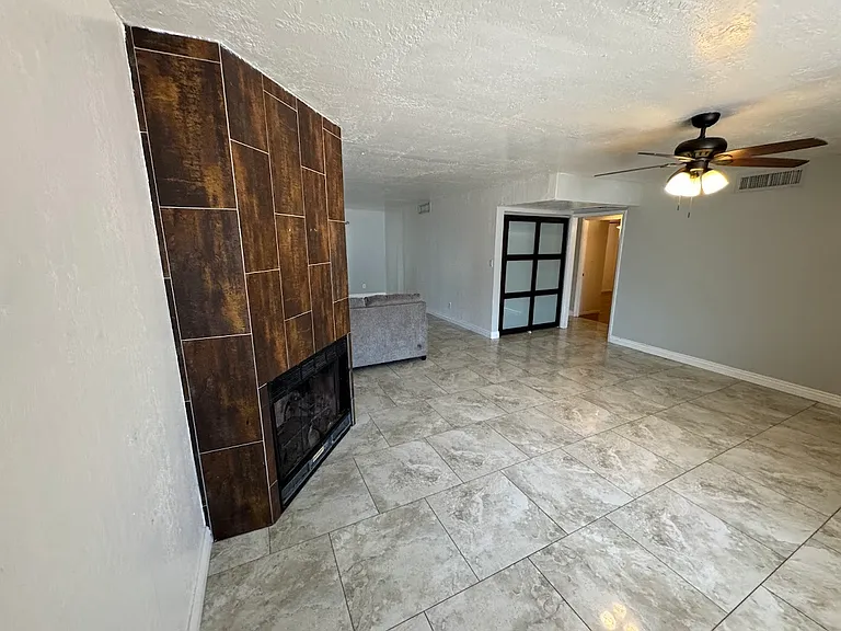 1890 E Aspen Dr — Photo 14