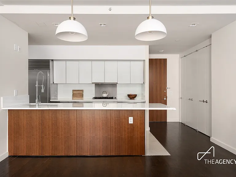 447 W 18th St #3A — Photo 5