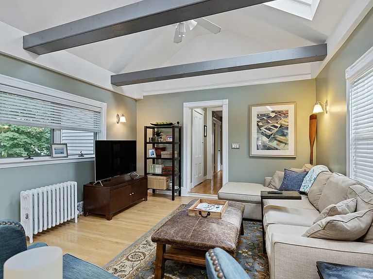 13 Saint James St #2 — Photo 9