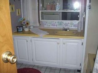 35947 Sand Rd, Grand Island, FL 32735