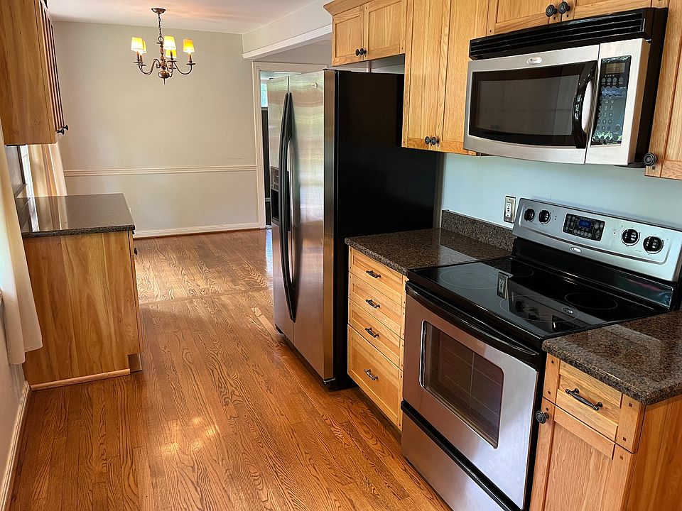Kitchen & dining room