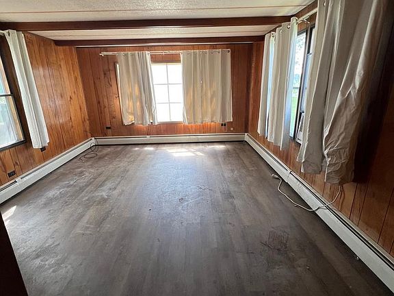 3rd image of 2318 Rockvale Rd