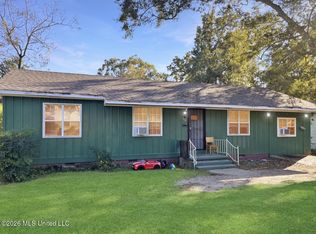 936 W 6th St, Hattiesburg, MS 39401