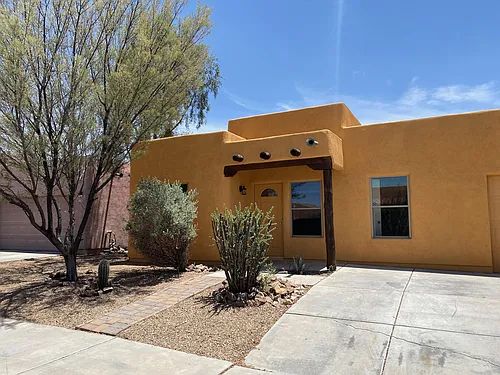 5730 E Calle De Hielo Dulce Photo 1