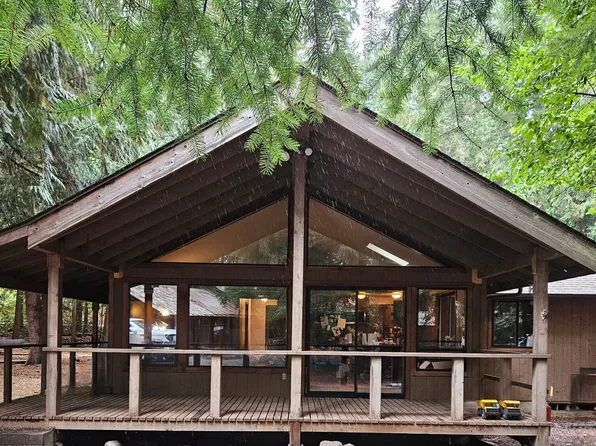 12213 207th Avenue E, Bonney Lake, WA 98391
