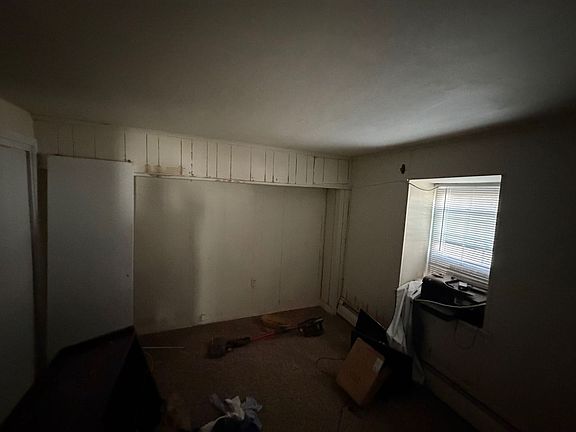 4th image of 192 W Main St #2