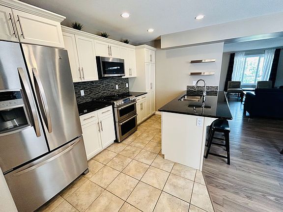 5th image of 129 Dakin Dr