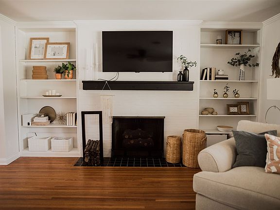 5th image of 215 W Glen Ave
