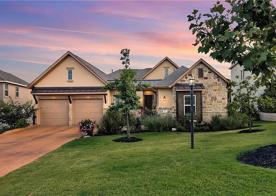 1st image of 207 Vista Village Cv
