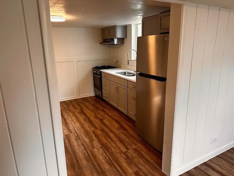 4211 S Acoma St #B — Photo 5