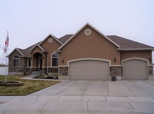 4633 W 5675 S, Hooper, UT 84315