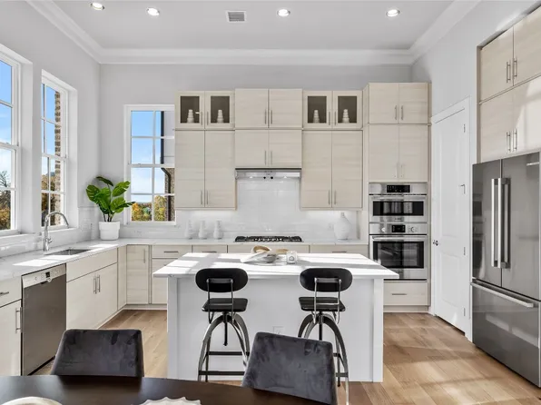 2165 Wenge Ln, Dallas, TX 75219