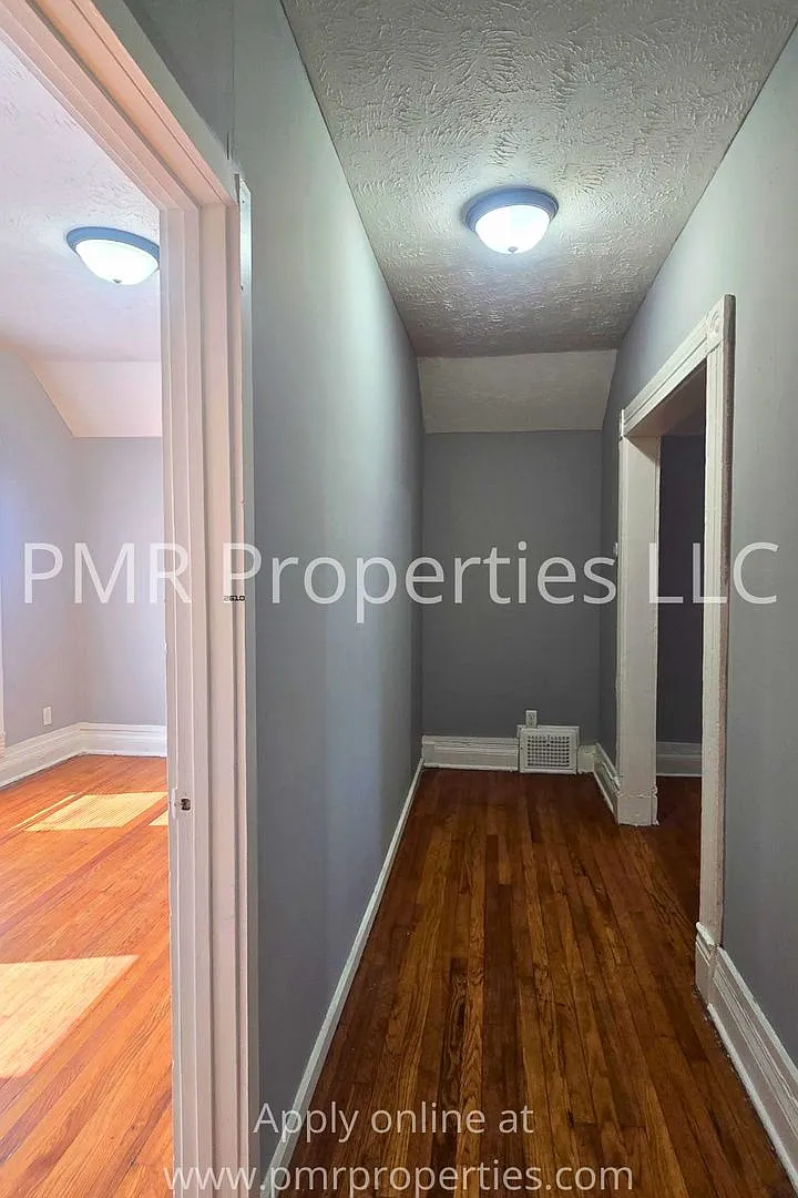 2409 N 18th Street — Photo 4