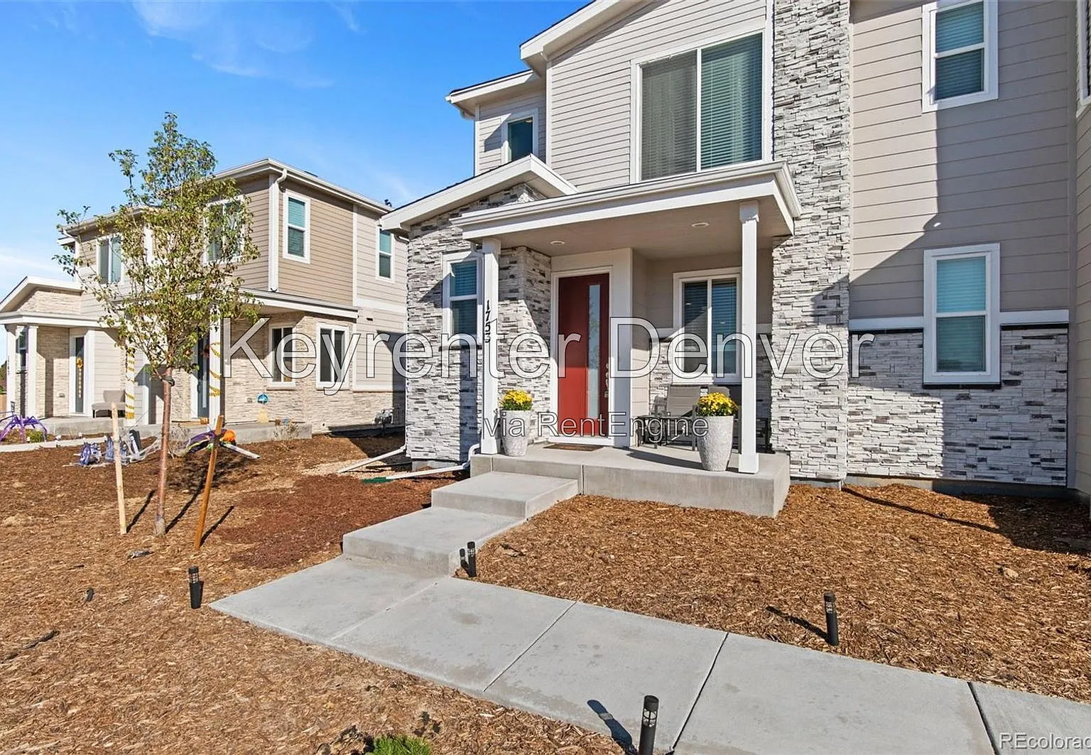 3 bed, 2.5 bath, 1430 sqft, $3,200 — Photo 3