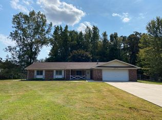 26751 Crawford Rd, Brownstown, MI 48174