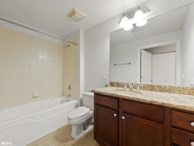 909 W Washington Blvd #1008 — Photo 14
