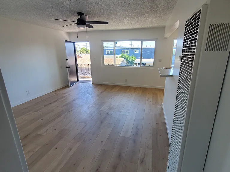9328 Elizabeth Ave #G — Photo 14