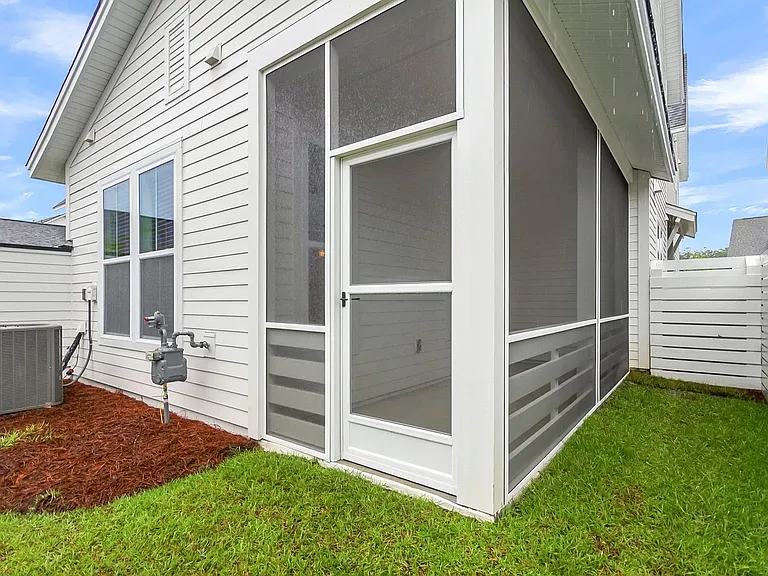 254 Symphony Ave — Photo 44