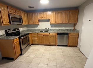228 Babcock St #1B, Brookline, MA 02446