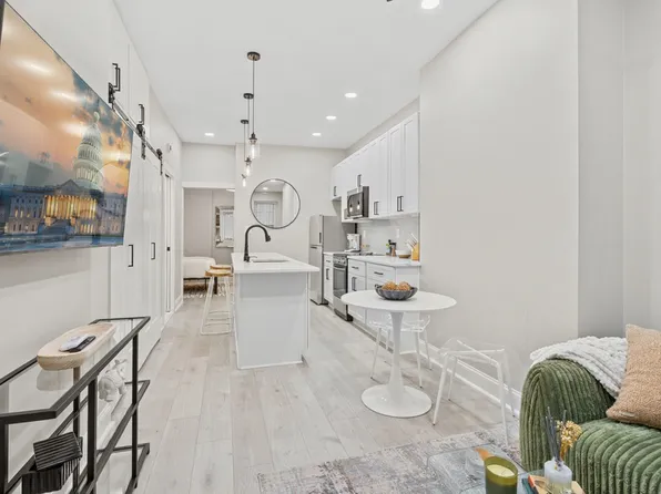 210 4th St SE #Id1587683p, Washington, DC 20003