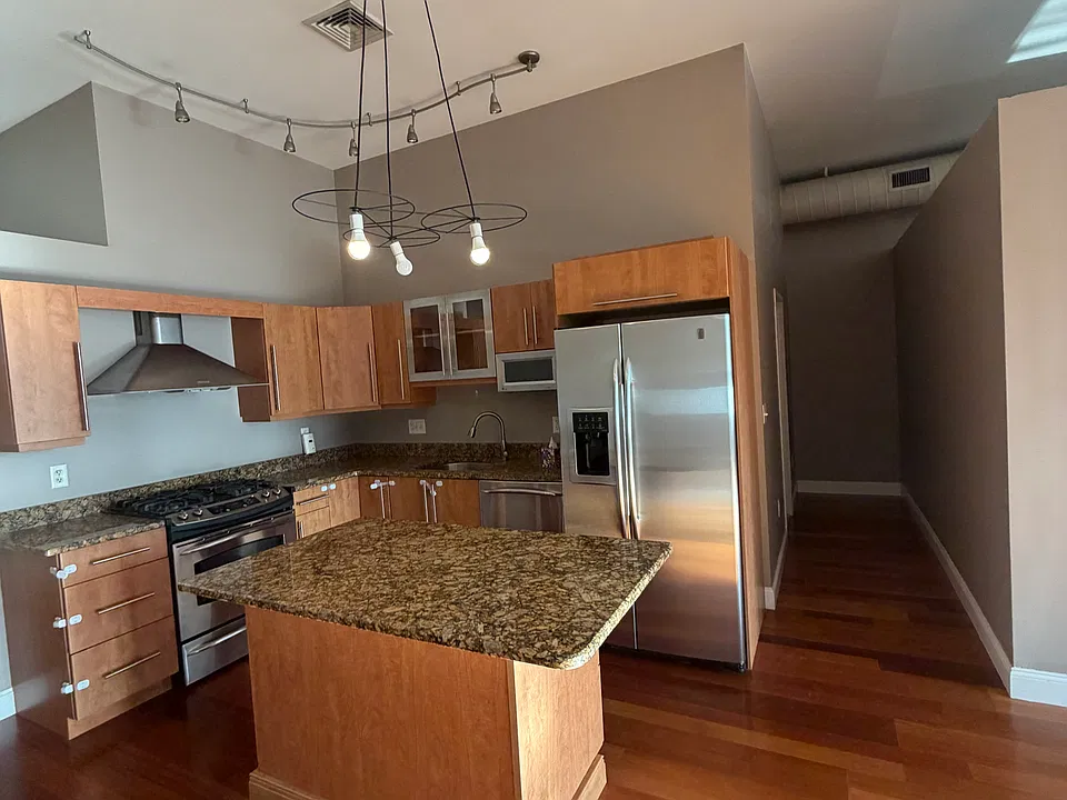 10 Ocean Ave #204
