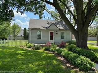 19800 Parkside St, Saint Clair Shores, MI