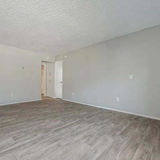 The Arches Apartments — Photo 36