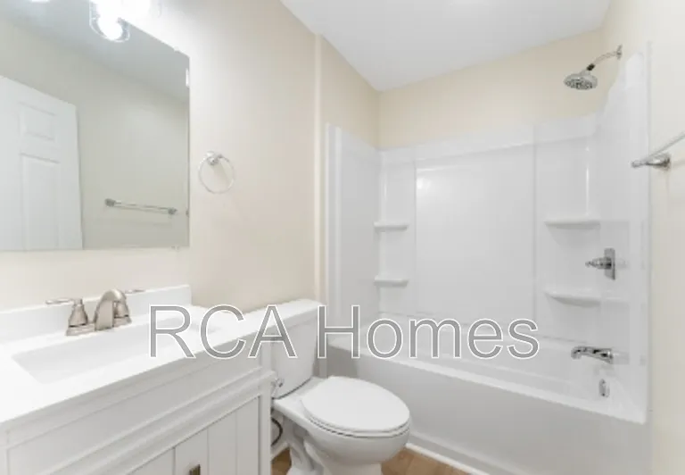 1445 W Congress Ave — Photo 6