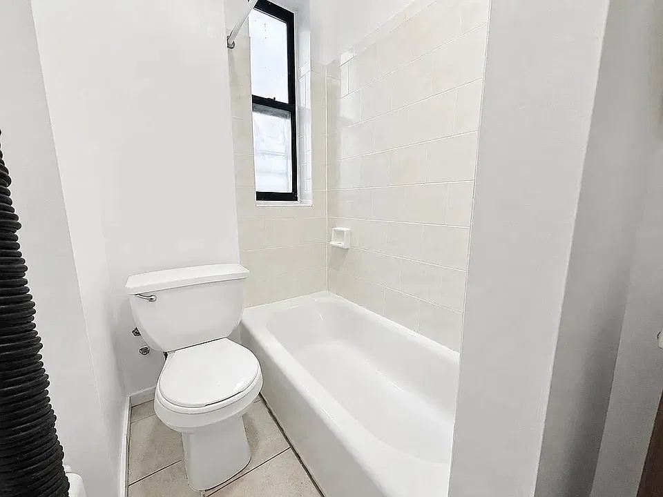 10 Adrian Ave #2FF