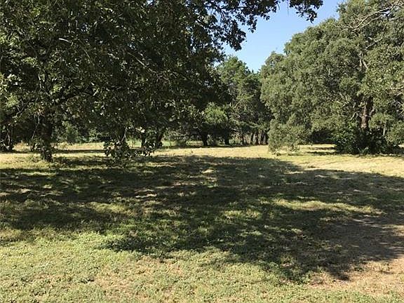4th image of 537 NW County Road 2110