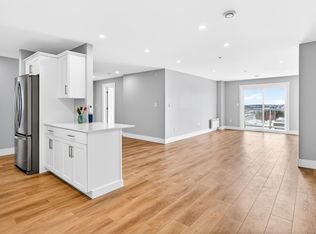 24 Gilbert Dr #307, Charlottetown, PE C1C 0W2