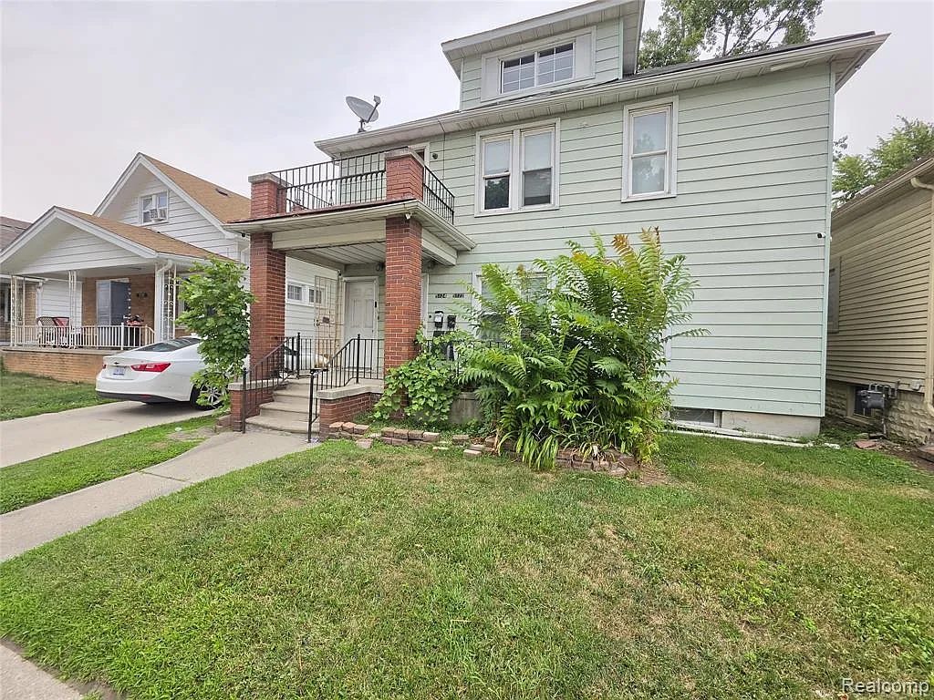 2 bed, 1.0 bath, 1000 sqft, $1,100 — Photo 2