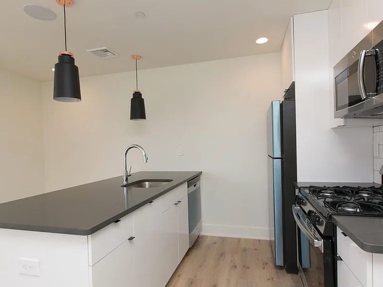 Newly Constructed Apartments in Fishtown — Photo 3