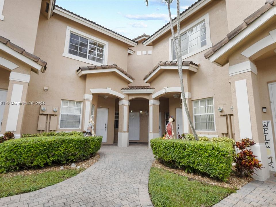 1st image of 5713 NW 114th Ct APT 107