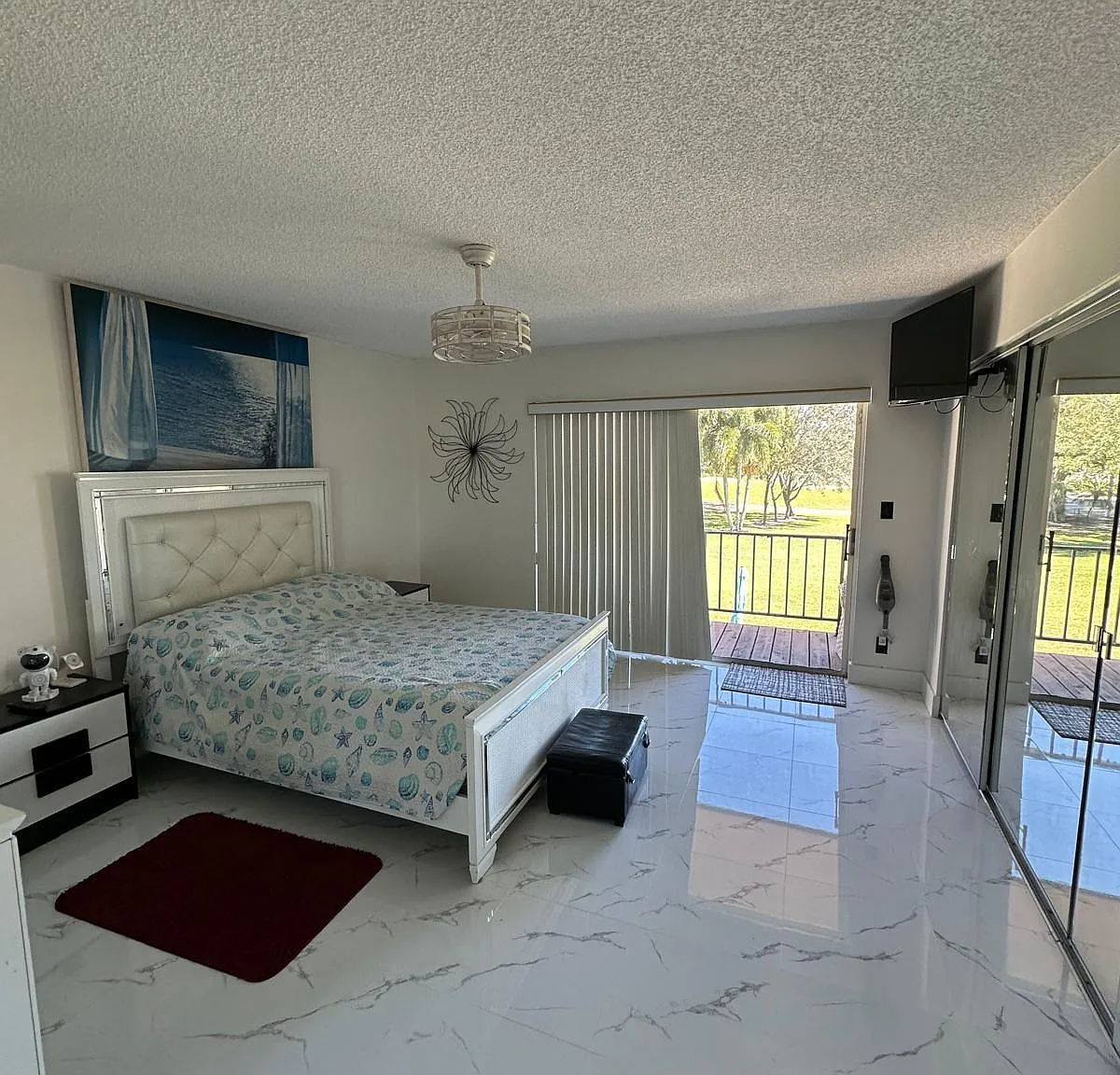 2 bed, 1.5 bath, 1065 sqft, $2,400 — Photo 4