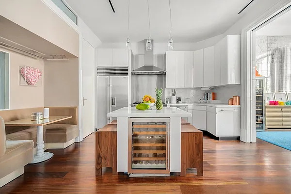 Sold by Modlin Group | media 4