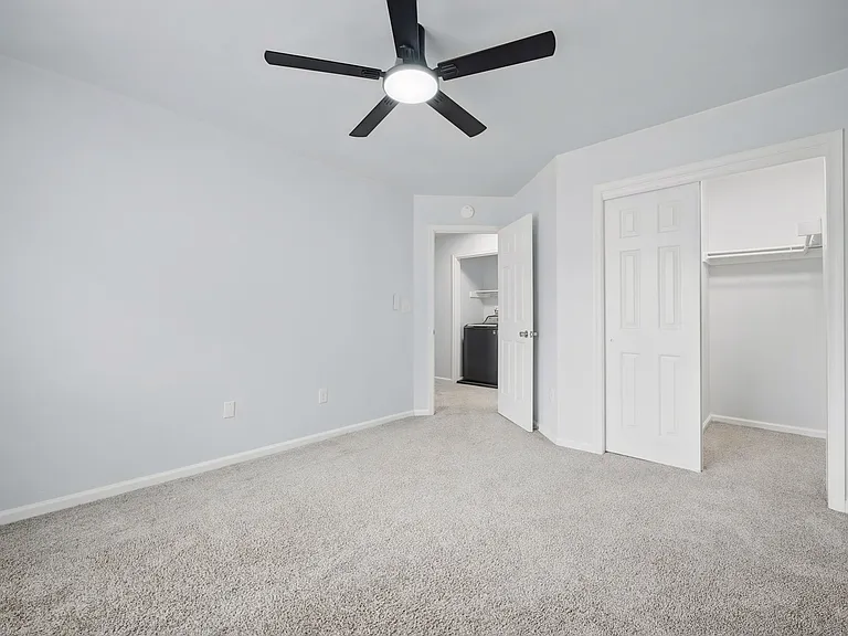 809 Bishop Ct — Photo 7