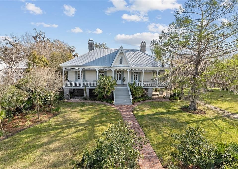 2407 Lakeshore Dr, Mandeville, LA 70448 Zillow