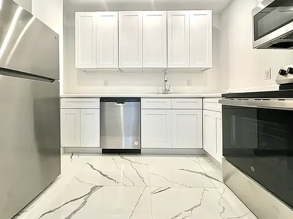 248 West 35th Street image 5 of 17